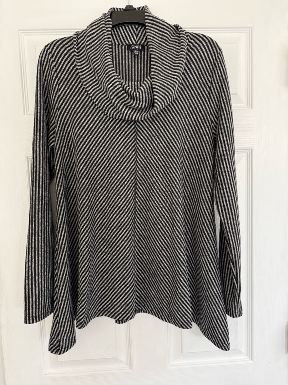 Jones New York Black & White Diagonal Stripe Cowl Neck Top